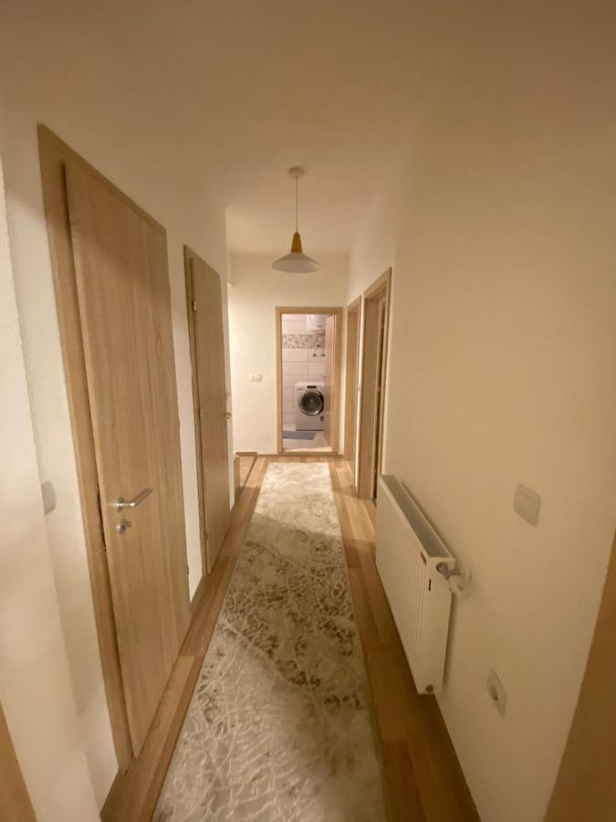 Violin 2 Bedroom Apartment Downtown Prizren Luaran gambar