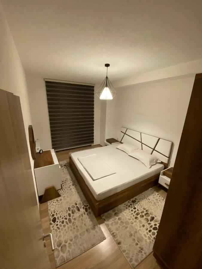 Violin 2 Bedroom Apartment Downtown Prizren Luaran gambar